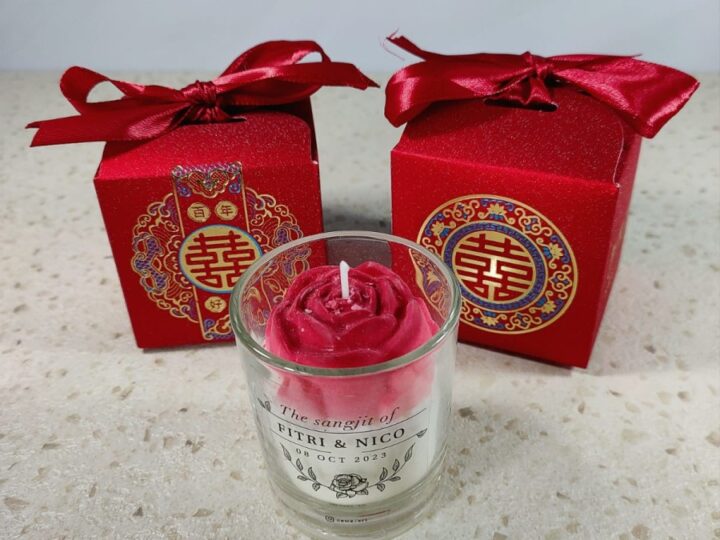 Souvenir Gift Lilin Candle Aromatherapy Bunga Sangjit Pernikahan
