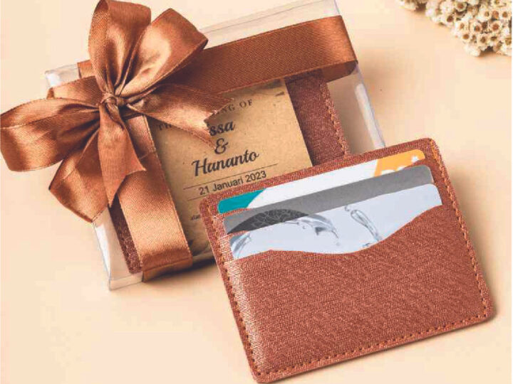 Souvenir Pernikahan Ulang Tahun Card holder vinil isi 3 slot